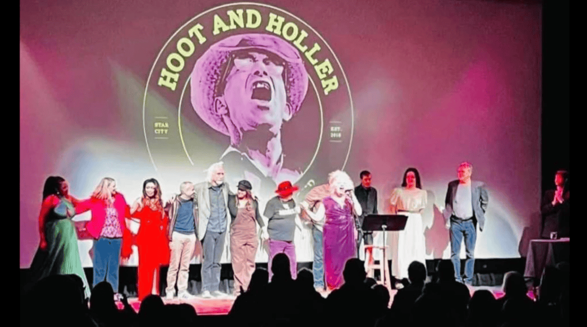 Lee Hunsaker Works Magic with Hoot & Holler Storytelling