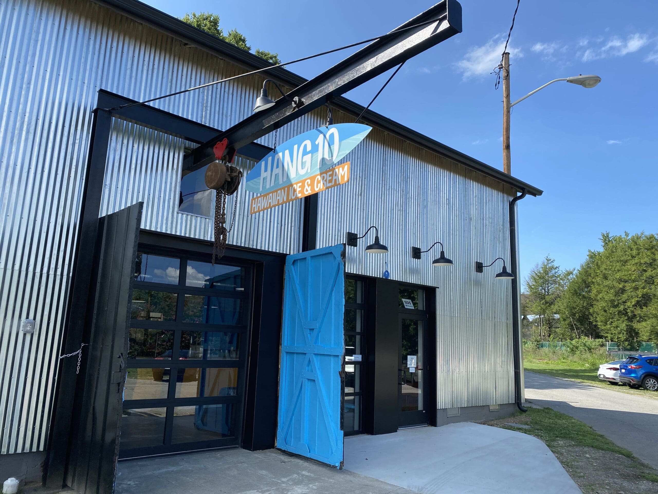 Hang 10 opens in Wasena, just beside the greenway.